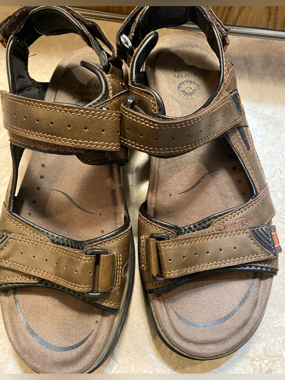 Earth Spirit Brown Leather Men’s Adjustable Strap Sandals